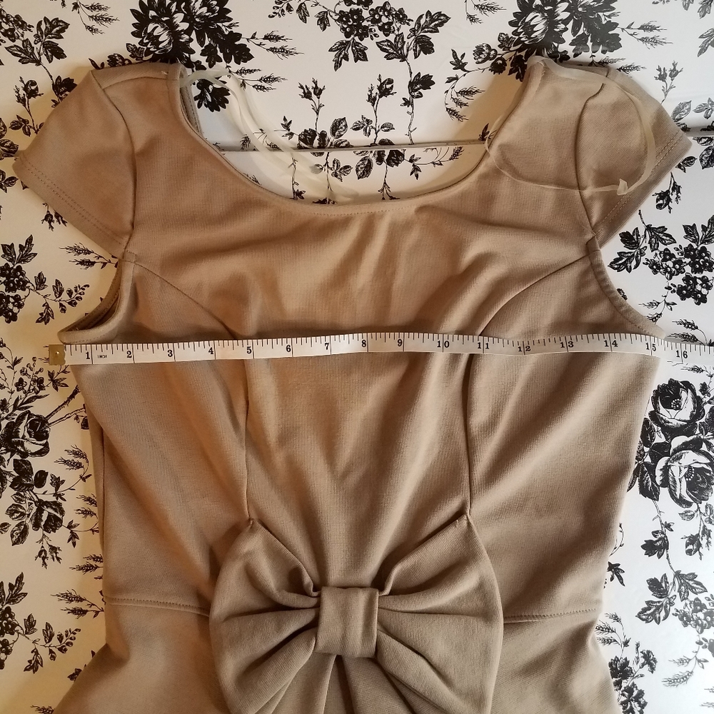 Nude bow dress l7 - Picture 9 of 11